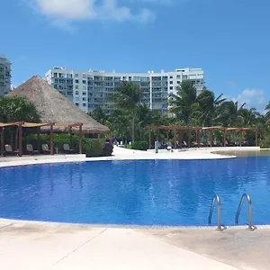 Beachfront Appartement Cancún